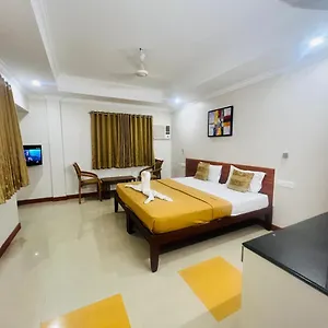  Hotel Kalluvalappil